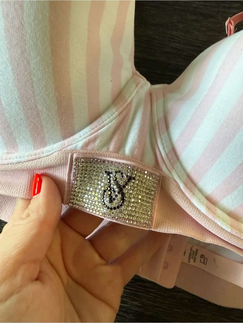 Victoria’s Secret Shine Patch Lightly Lined Demi T-Shirt Bra - Picture 6 of 9